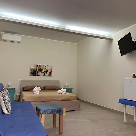 Ada Nocleg ze śniadaniem *