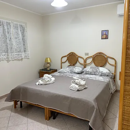 Ada Bed & Breakfast
